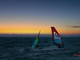 Surfen vor Femarn beim Sunset